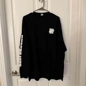 UNDEFEATED Long Sleeve Shirt